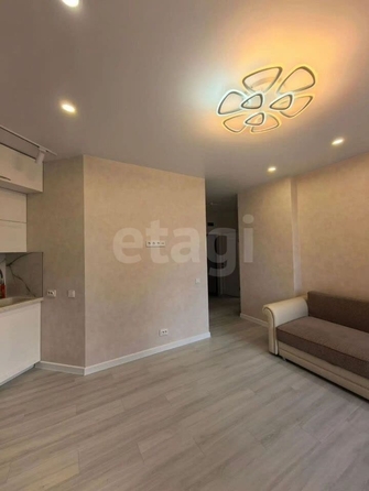 
  Продается 2-комн. квартира 46 м², в ЖК Марсель-2, дом 2 секция 1,2. Фото 11.