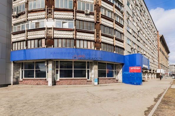 
  Сдается офис 153.6 м². Фото 1.
