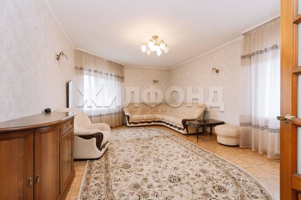 
  Продается 3-комн. квартира 112 м². Фото 1.
