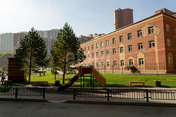 
  Продается 2-комн. квартира 44 м², в ЖК Радужный каскад, б/с 19. Фото 17.