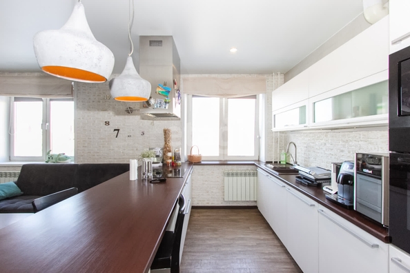 
  Продается студия 60 м². Фото 1.