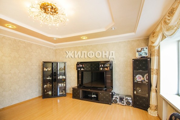 
   Продам дом, 170.6 м², Новосибирск

. Фото 2.