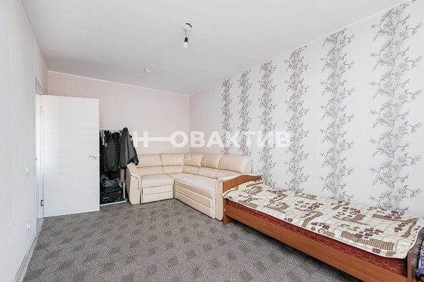 
   Продам 2-комнатную, 55 м², Александра Чистякова ул, 18

. Фото 7.