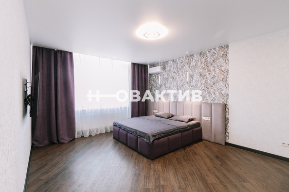 
   Продам 2-комнатную, 65 м², Дуси Ковальчук ул, 238

. Фото 5.