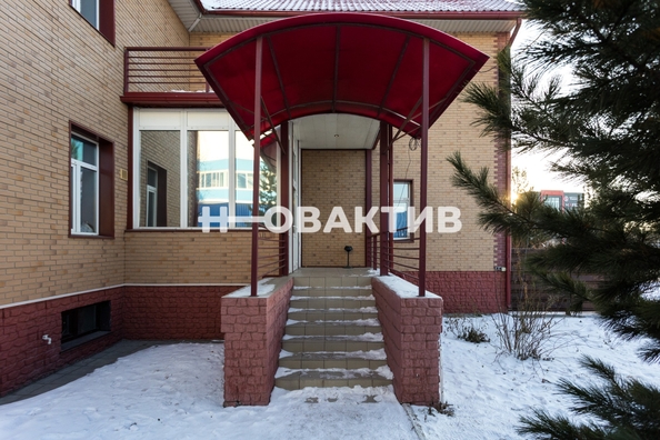 
   Продам помещение свободного назначения, 366 м², 1-я Чулымская ул, 156

. Фото 2.