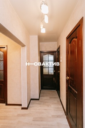 
   Продам 4-комнатную, 77.3 м², Лазурная ул, 2

. Фото 23.