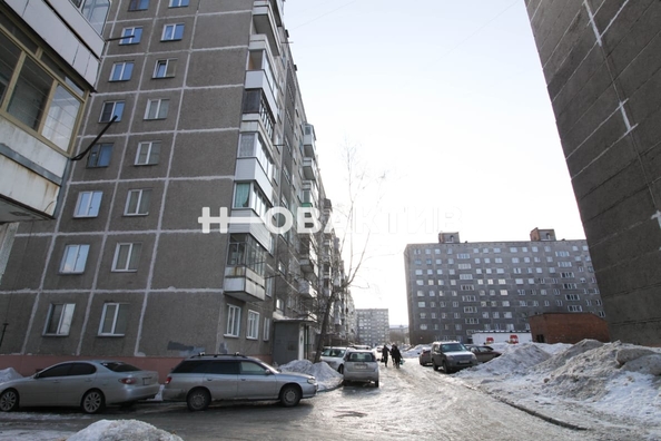 
   Продам 4-комнатную, 70.3 м², Чапаева ул, 5

. Фото 24.