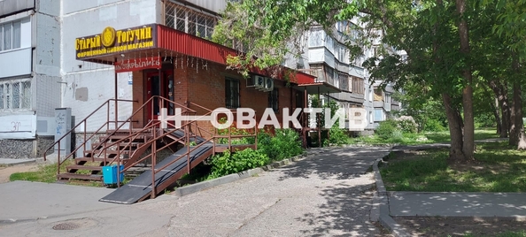 
   Продам торговое помещение, 73 м², Макаренко ул, 19/1

. Фото 2.