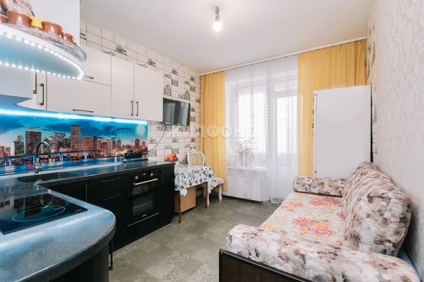 
   Продам 1-комнатную, 40.2 м², Краснообск, 113

. Фото 3.