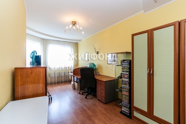 
   Продам 3-комнатную, 167 м², Краснообск, 219

. Фото 19.