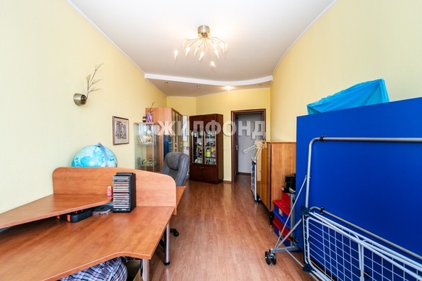 
   Продам 3-комнатную, 167 м², Краснообск, 219

. Фото 20.