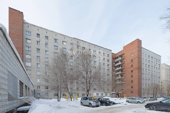 
   Продам 1-комнатную, 33.7 м², Каменская ул, 26

. Фото 4.