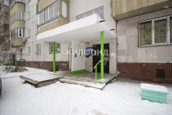 
   Продам 2-комнатную, 53.3 м², Связистов ул, 113

. Фото 4.