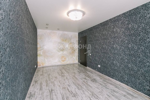 
   Продам 2-комнатную, 69.4 м², Сержанта Коротаева ул, 1

. Фото 1.