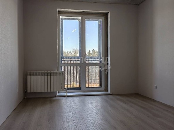 
   Продам 2-комнатную, 43 м², Затонского ул, 105/3

. Фото 1.