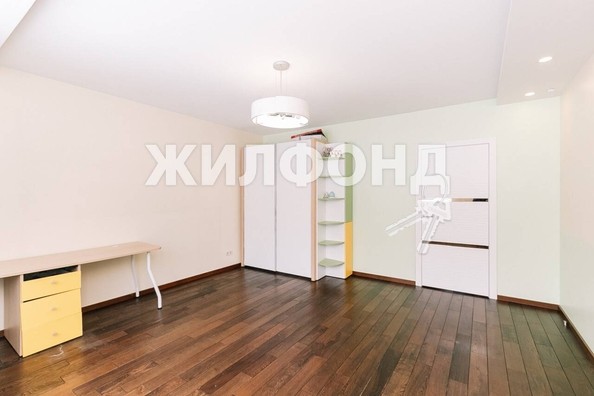 
   Продам 3-комнатную, 104.7 м², Богдана Хмельницкого ул, 33/1

. Фото 13.