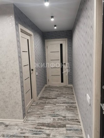 
   Продам 3-комнатную, 56.5 м², Новосибирская ул, 18

. Фото 20.