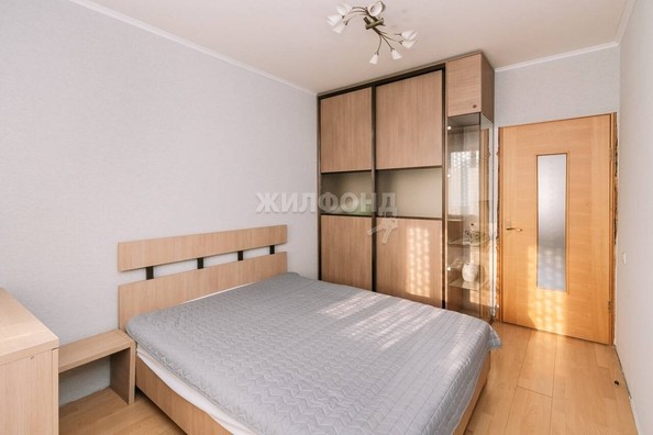 
   Продам 3-комнатную, 64 м², Краснообск, 220

. Фото 3.