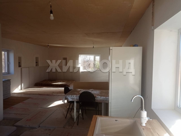 
   Продам дом, 102.5 м², Новосибирск

. Фото 7.