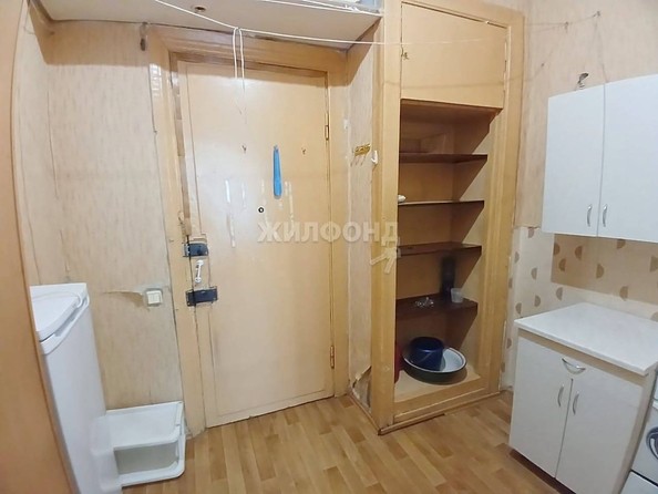 
   Продам комнату, 18.1 м², Дзержинского пр-кт, 38

. Фото 9.