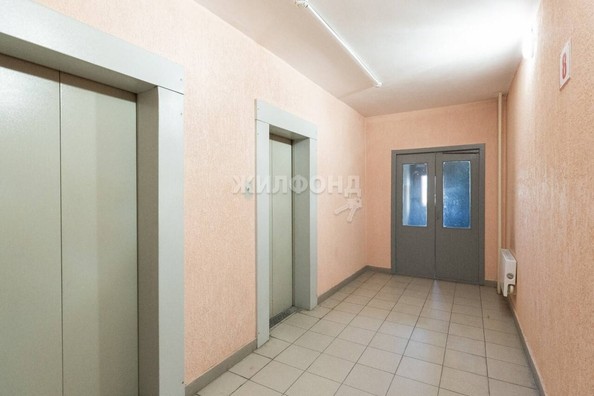 
   Продам 2-комнатную, 52.4 м², Семьи Шамшиных ул, 12

. Фото 20.