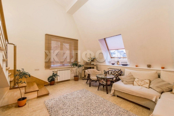 
   Продам 3-комнатную, 91 м², Зеленый Бор мкр, 7

. Фото 4.
