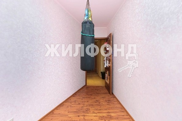 
   Продам 4-комнатную, 86.3 м², Серафимовича ул, 1/1

. Фото 18.