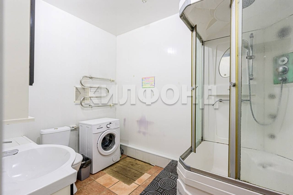 
   Продам дом, 290.1 м², Новосибирск

. Фото 14.