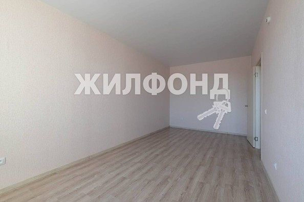 
   Продам 1-комнатную, 35 м², Петухова ул, 162

. Фото 3.