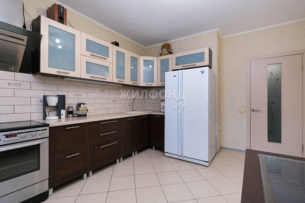 
   Продам 2-комнатную, 73.5 м², Попова ул, 11/2

. Фото 17.