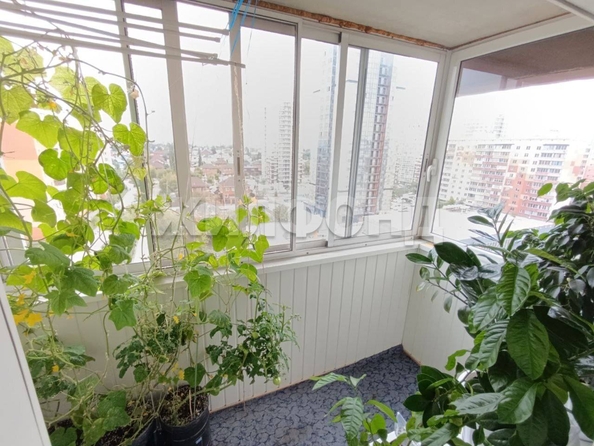 
  Продается 3-комн. квартира, 68.4 м², Пархоменко ул, д. 102
. Фото 11.