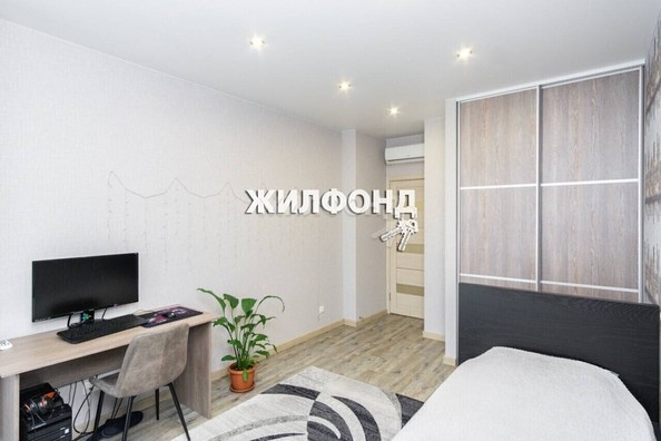 
   Продам 3-комнатную, 100 м², Дуси Ковальчук ул, 248

. Фото 16.