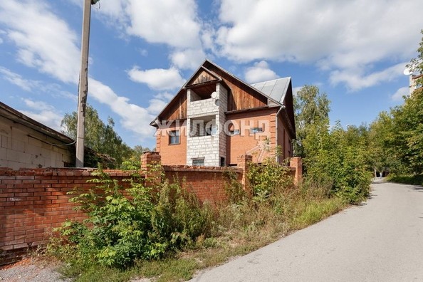 
   Продам дом, 377 м², Новосибирск

. Фото 1.