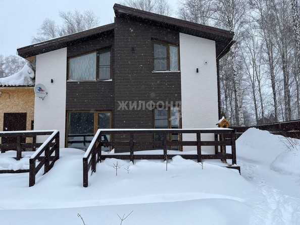 
   Продам дом, 173.2 м², Новосибирск

. Фото 2.