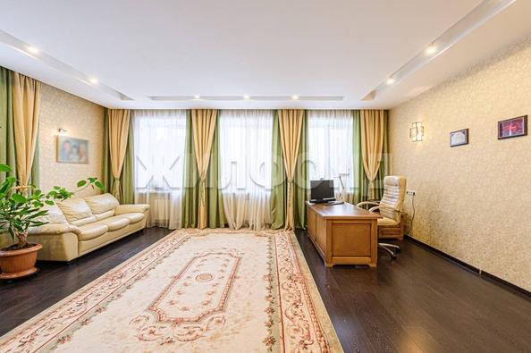 
   Продам дом, 560 м², Новосибирск

. Фото 25.