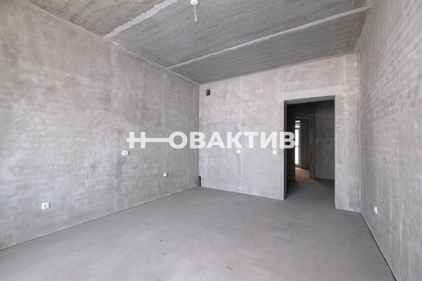 
   Продам 4-комнатную, 80 м², Фабричная ул, 65/3

. Фото 4.