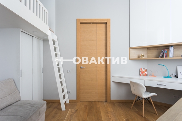 
   Продам 3-комнатную, 61 м², Сибревкома ул, 9

. Фото 20.