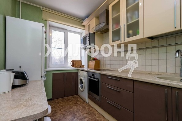 
   Продам 3-комнатную, 60.4 м², Бориса Богаткова ул, 199

. Фото 14.