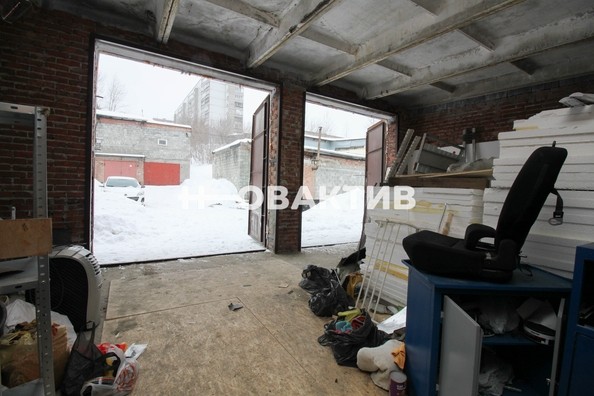 
  Продам гараж, 66 м², Новосибирск

. Фото 7.