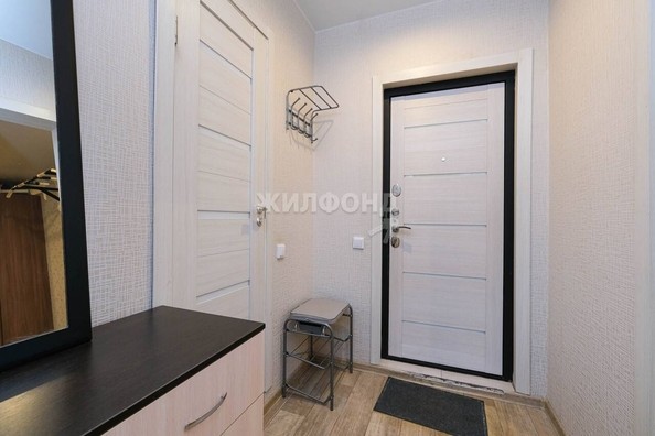 
   Продам 1-комнатную, 32.5 м², Ключ-Камышенское Плато ул, 15

. Фото 14.