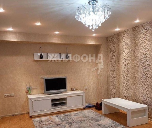 
   Продам 3-комнатную, 103.8 м², Орджоникидзе ул, 47

. Фото 8.