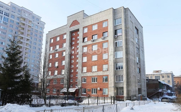 
   Продам 3-комнатную, 101.5 м², Романова ул, 23а

. Фото 2.