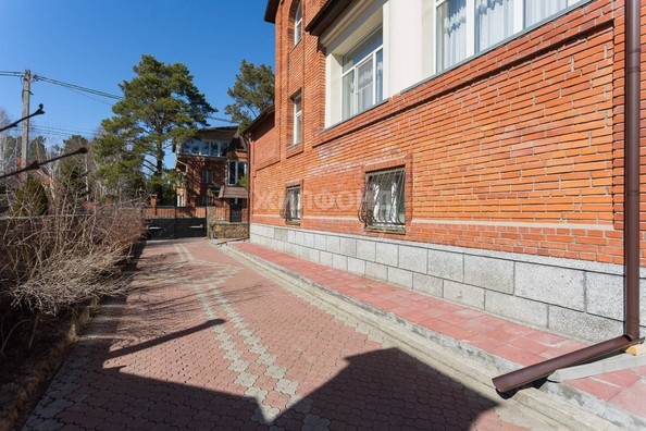 
   Продам дом, 357 м², Новосибирск

. Фото 52.