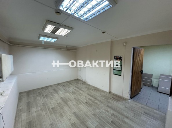 
   Продам торговое помещение, 263 м², Богдана Хмельницкого ул, 72

. Фото 9.