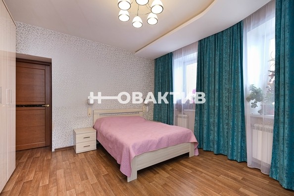 
   Продам 4-комнатную, 126.8 м², Бориса Богаткова ул, 65

. Фото 17.