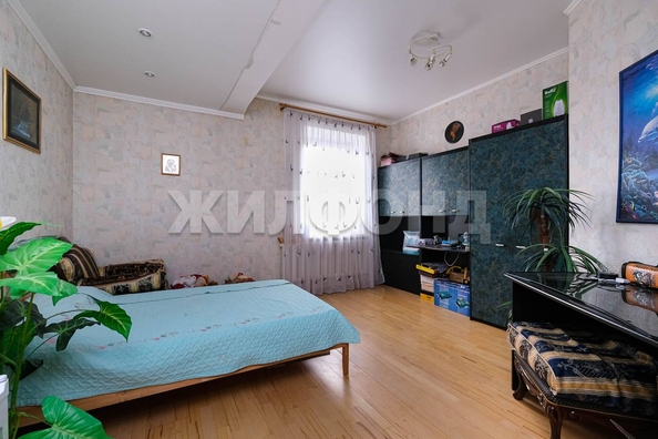 
   Продам 3-комнатную, 117.2 м², Октябрьская ул, 81

. Фото 19.