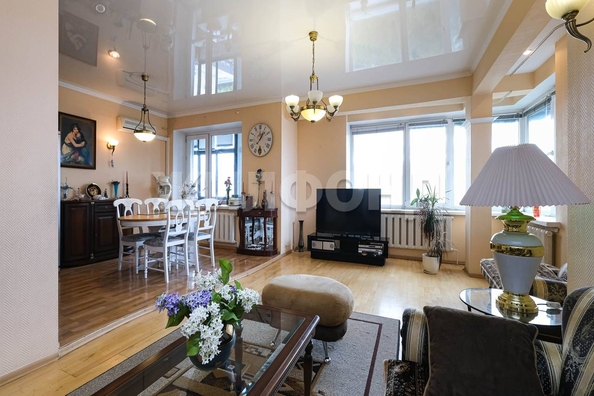 
  Продается 3-комн. квартира, 117.2 м², Октябрьская ул, д. 81
. Фото 6.