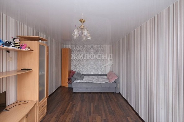 
   Продам 2-комнатную, 43 м², Полтавская ул, 35

. Фото 1.