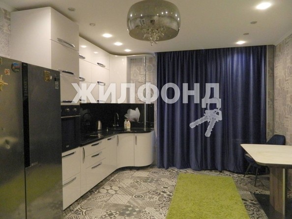 
   Продам 2-комнатную, 77.2 м², Гурьевская ул, 78

. Фото 3.