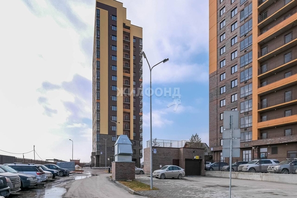 
   Продам студию, 29.5 м², Кирова ул, 276

. Фото 3.